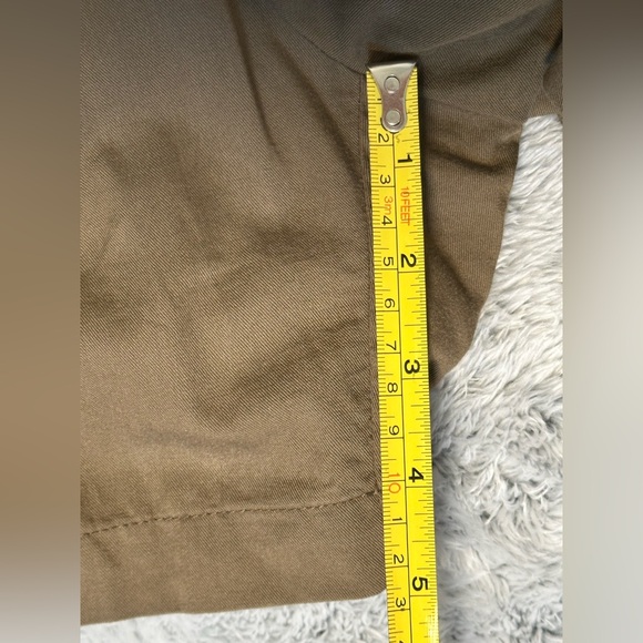 Madewell Women's Tan Flat Front Shorts - Picture 6 of 6